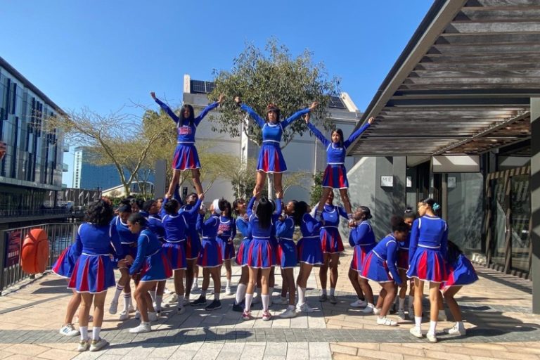 Read more about the article Delft High Cheerleaders Take to the Water!